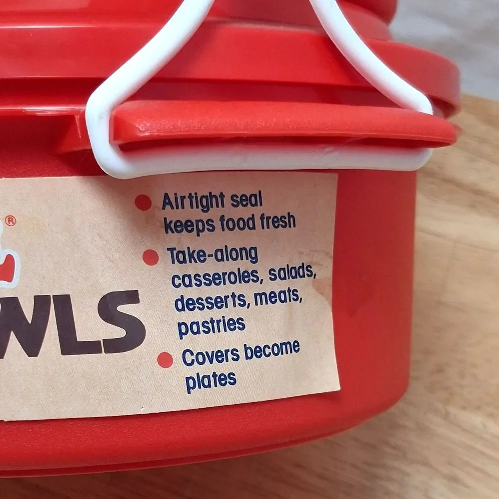 Vintage Superseal TRAV-L-BOWL Plastic 2 Quart Each Kitchen Storage Container Red